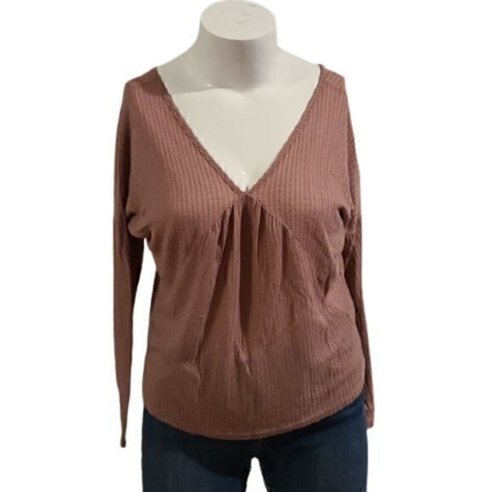 [Charlotte Russe] V-Neck Long Sleeve Top - Size M